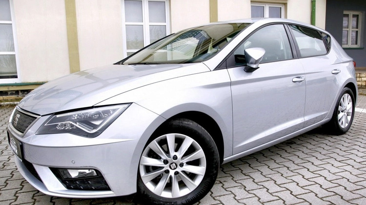 Seat Leon cena 74999 przebieg: 16000, rok produkcji 2019 z Przedecz małe 596